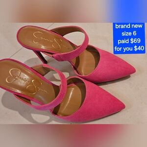 Jessica's pink shoes!